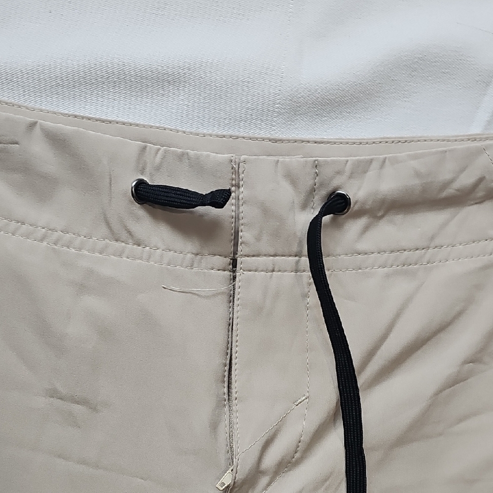 Breezy Excursion Women's Tan Bermudas - Picture 3 of 8